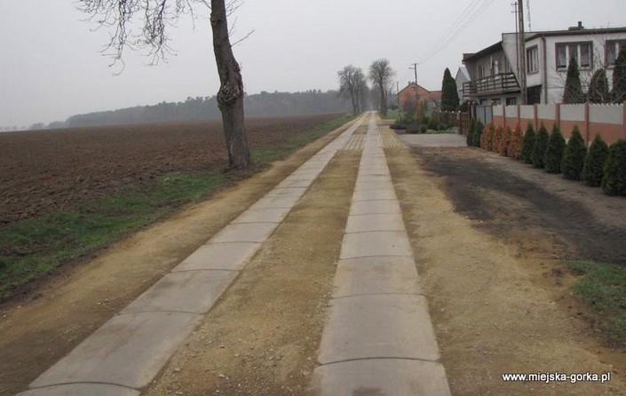 Zakończono budowę drogi dojazdowej do gruntów rolnych w Rzyczkowie - zdjęcie