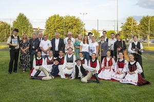  (photo)