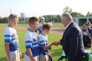  (photo)