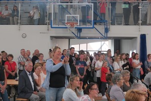 Publiczność zgromadzona na dożynkach (photo)