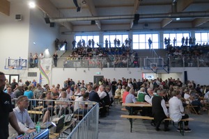 Publiczność zgromadzona na dożynkach (photo)