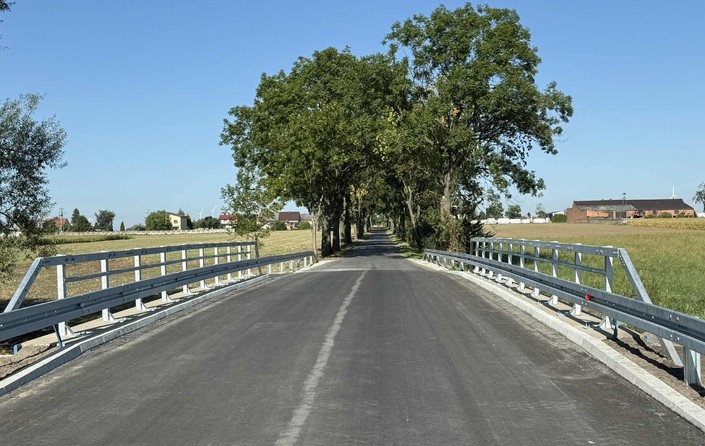 Nowy most pomiędzy Sobiałkowem i Rozstępniewem został oddany do użytku - zdjęcie