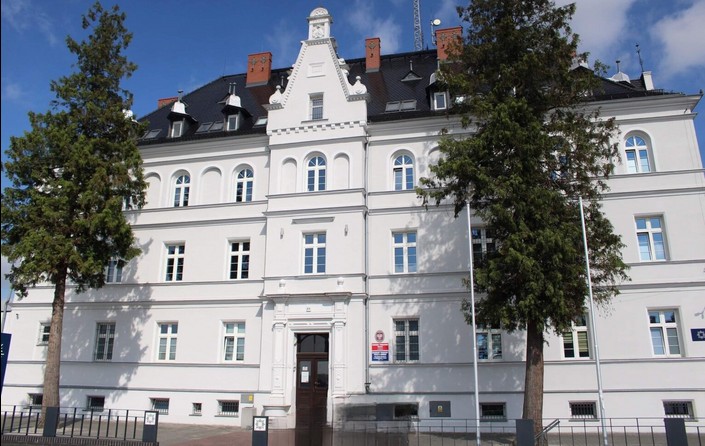 Sztandar dla Komendy Powiatowej Policji w Rawiczu - zdjęcie